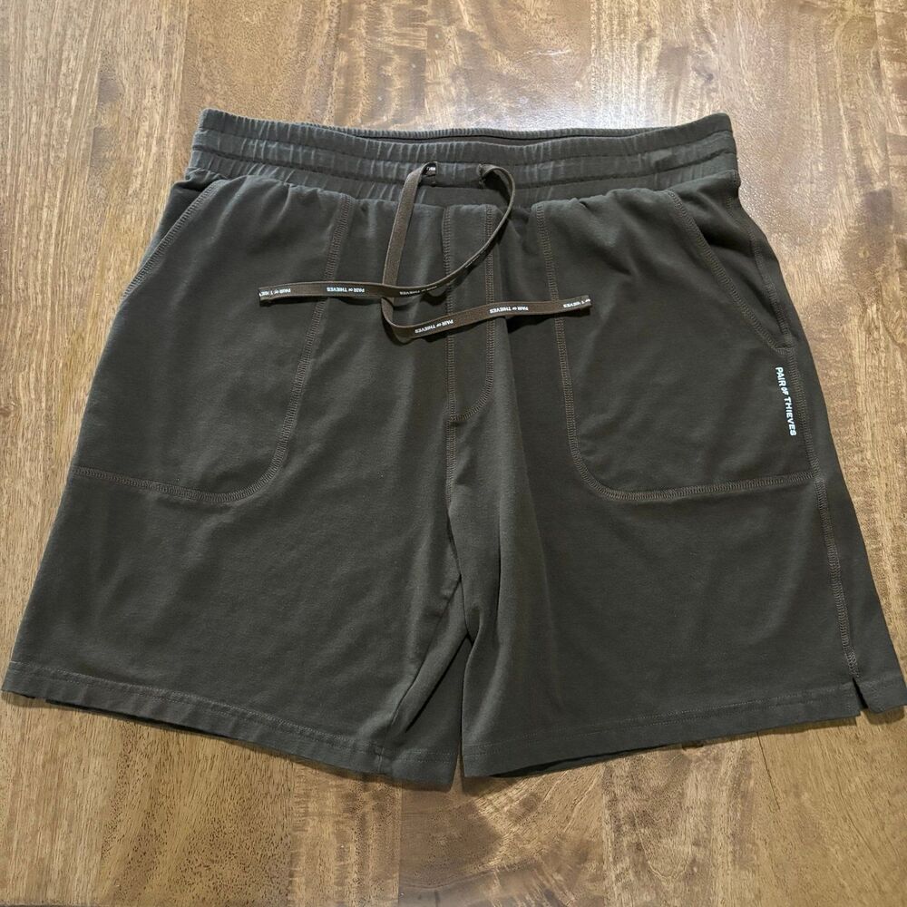 Pair of Thieves Men’s Shorts Large Dark Green Athletic Elastic Waist 7” Inseam
